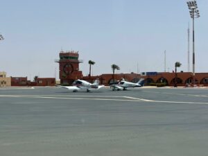 AFIS ou contrôle aérien : quelles différences concrètes pour un pilote et pour un agent ?